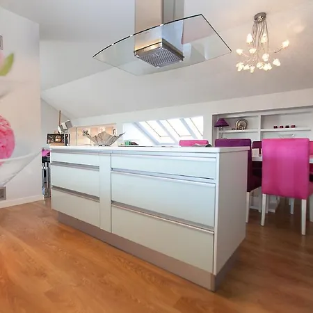 Charming Penthouse With Private Terrace