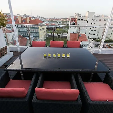 Charming Penthouse With Private Terrace Apartament Lizbona
