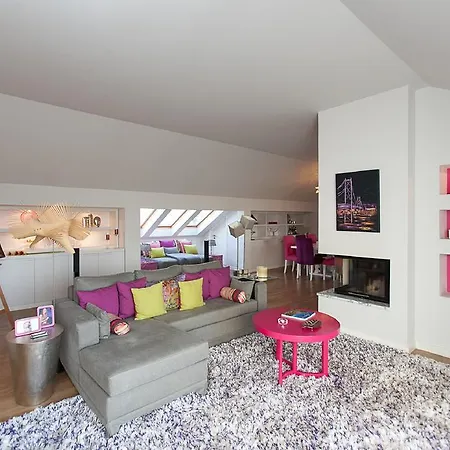 شقة Charming Penthouse With Private Terrace Lisboa
